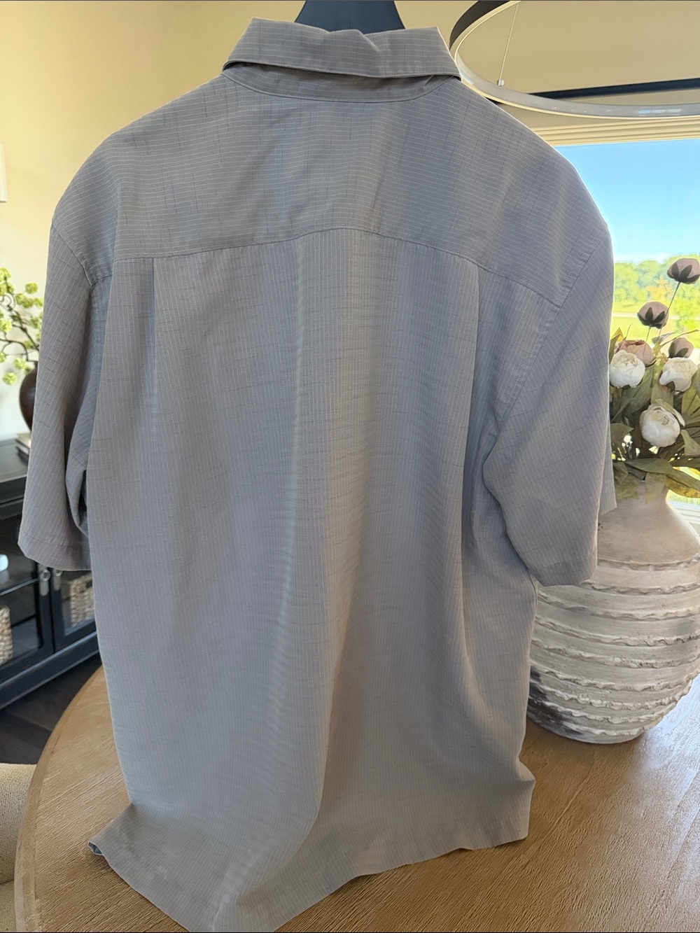 Quiksilver Short-Sleeve Button-Down Shirt in Light Gray - Picture 5 of 5